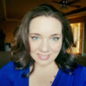 Meet your Posher, Caitlin
